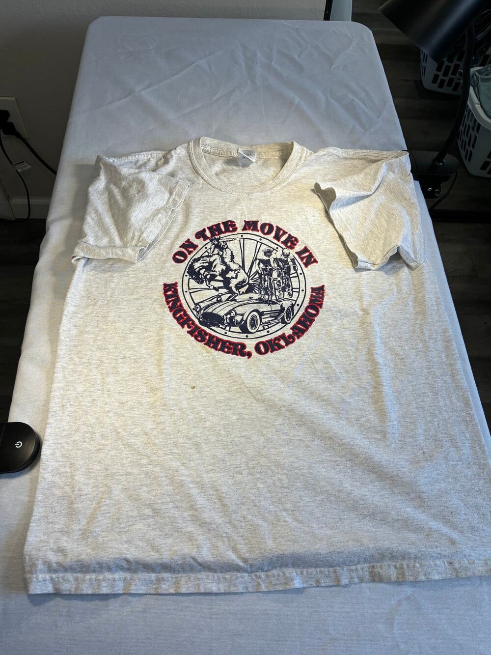 Vintage On The Kingsley Oklahoma Graphic T-Shirt Size L Gray Motorcycle Car Tee